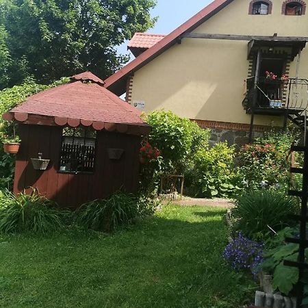 Czerwonki Apartament مارونجوفو المظهر الخارجي الصورة